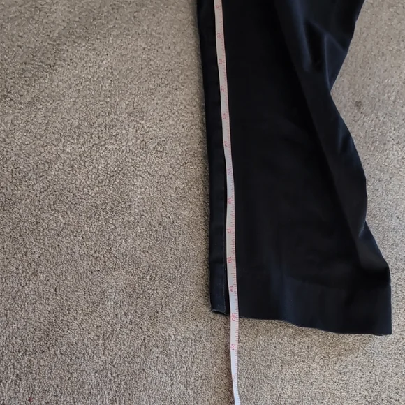 LOFT Black Capri Pants - Picture 7 of 9